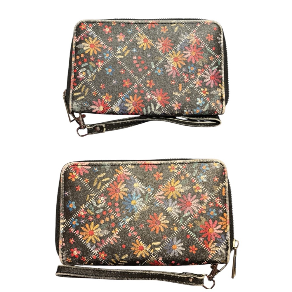 $1 Item Bundle Women’s Floral Patterned Zip-Around Wallet Clutch